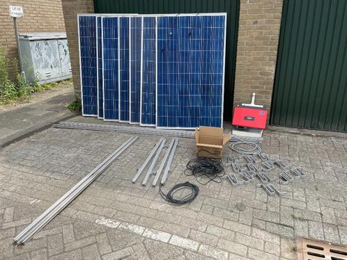 pv panelen blauw, Doe-het-zelf en Verbouw, Zonnepanelen en Toebehoren, Gebruikt, Compleet systeem, 200 wattpiek of meer, Ophalen