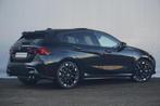 BMW 1 Serie M135i xDrive M Sportpakket Pro 19'' / Harman Kar, Auto's, BMW, 1998 cc, 750 kg, Met garantie (alle), Vierwielaandrijving