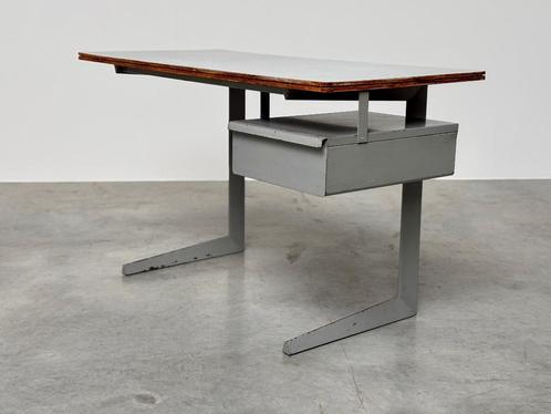 Friso Kramer bureau (eerste editie) Industrieel design 1950, Antiek en Kunst, Antiek | Meubels | Tafels, Ophalen