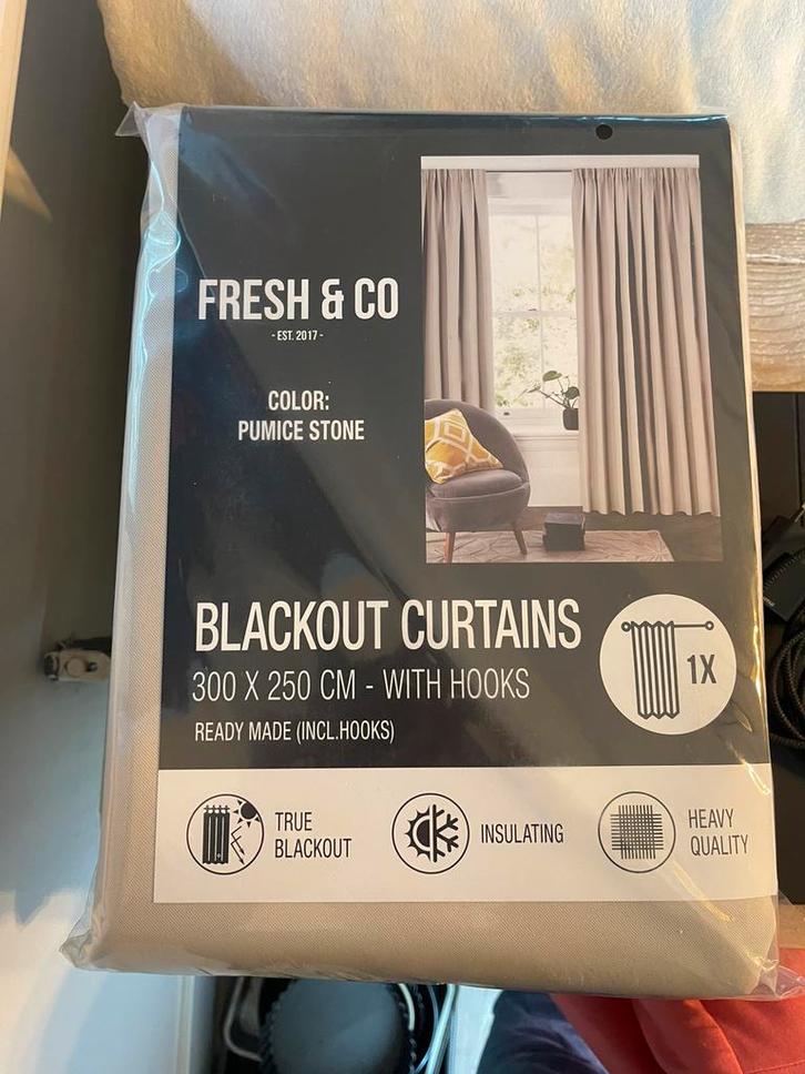 Verduisterende gordijnen – Fresh & Co, Huis en Inrichting, Stoffering | Gordijnen en Lamellen, Nieuw, 200 cm of meer, Ophalen
