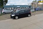 Toyota Auris 1.6-16V Terra, Voorwielaandrijving, 450 kg, 4 cilinders, Zwart