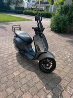 Vespa sprint snor frame 2017 met kenteken zonder wok, Fietsen en Brommers, Brommeronderdelen | Scooters, Ophalen of Verzenden