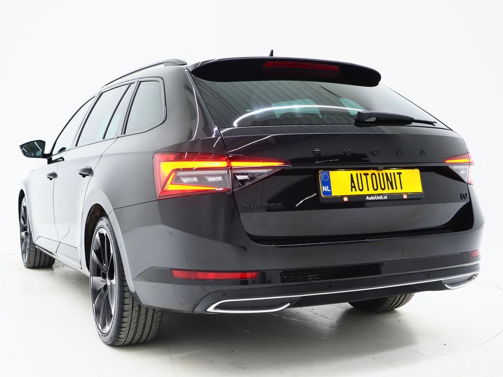 Skoda Superb Combi 1.4 TSI iV Sportline 218PK | Sportstoelen, Auto's, Skoda, Gebruikt, Zwart, 4 cilinders, Zwart