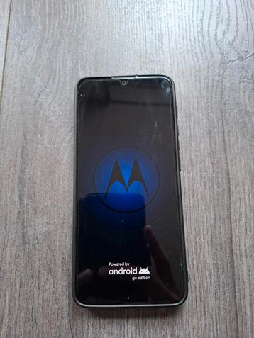 Motorola e20 - Goedkope Smartphone beschikbaar voor biedingen
