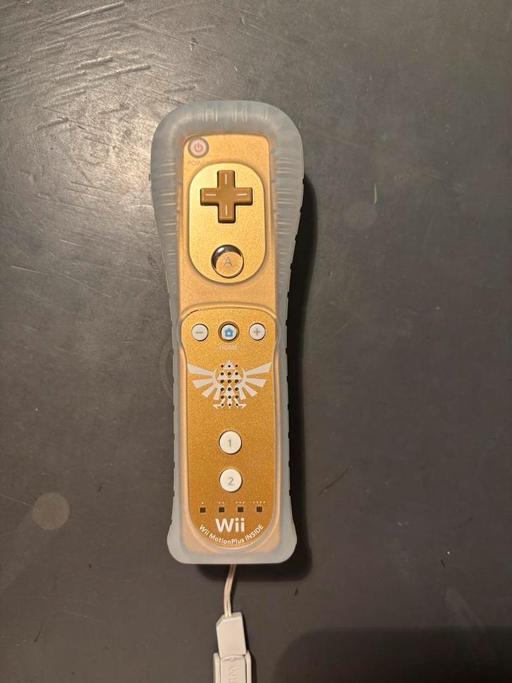 Nintendo Wii controller Zelda limited edition, Spelcomputers en Games, Spelcomputers | Nintendo Consoles | Accessoires, Refurbished