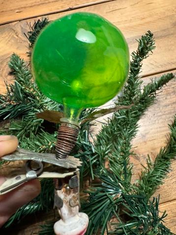 Kerstbal appel op klip beschikbaar voor biedingen