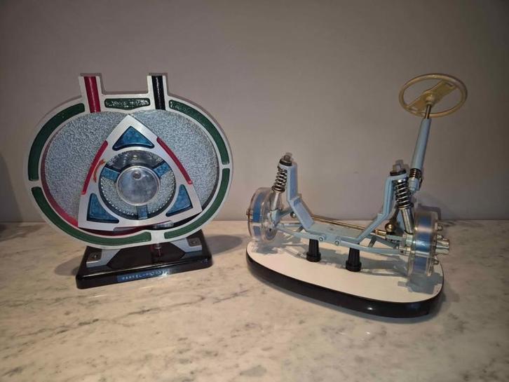 Didactisch lesmodel / school model wankelmotor en stuuras., Antiek en Kunst, Curiosa en Brocante, Verzenden