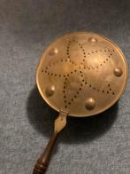 Oude koperen beddenpan met houten handvat, Ophalen of Verzenden, Koper