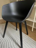 Hay AAC22 About a Chair stoel zwart met zwart onderstel, Huis en Inrichting, Gebruikt, Hout, Eén, Zwart
