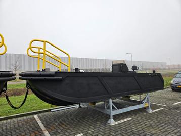 Rhino 600SB-H HDPE Werkboot nieuw uit voorraad leverbaar beschikbaar voor biedingen