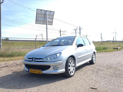 Peugeot 206 1.6 16V SW 2005 Grijs Trekhaak NIEUWE APK, Auto's, Peugeot, Bedrijf, ABS, Airbags, Alarm, Boordcomputer, Centrale vergrendeling