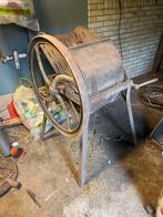 Antieke dorsmachine / graanmolen, Ophalen of Verzenden