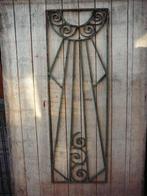 1 antiek ornament 380 mm. (br) x 1145 mm. (h), Ophalen of Verzenden, Gebruikt, IJzer, Sierhekwerk