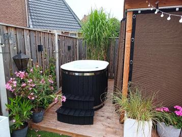 Hottub Hybride of Elektrisch | Hot Tub Houtgestookt | Qrest beschikbaar voor biedingen