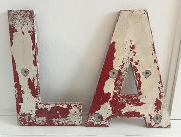 LA betonnen vintage letters