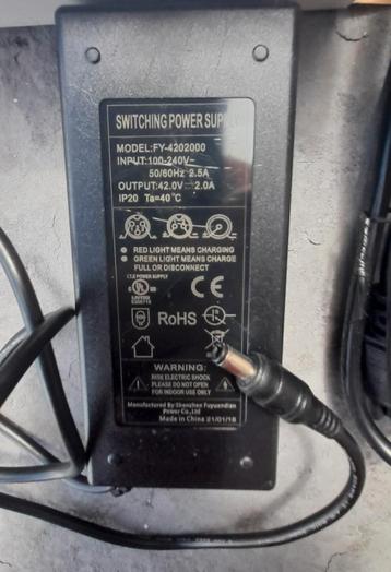 Electrische fiets oplader. beschikbaar voor biedingen