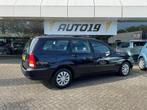 Ford Focus Wagon 1.6-16V Ambiente, 1596 cc, Gebruikt, 4 cilinders, Blauw