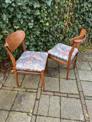 Vintage Deense Teak Eetkamerstoelen (2) beschikbaar voor biedingen