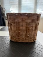 Ovale rieten mand, Huis en Inrichting, Ophalen of Verzenden, Zo goed als nieuw