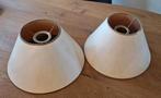 Twee crèmekleurige lampenkappen, Huis en Inrichting, Lampen | Lampenkappen, Ophalen, Crème, Gebruikt, Modern