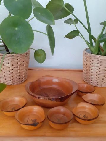 Vintage Houten Notenbakjes Set beschikbaar voor biedingen