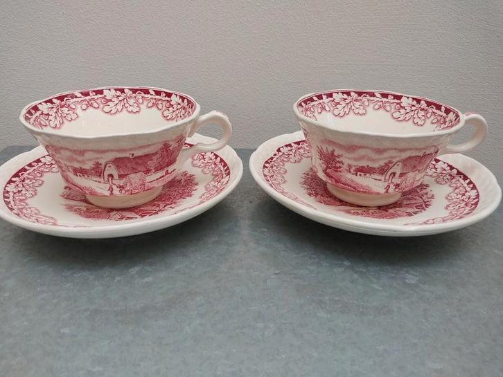 2 kop-en schotels Boerenhoeve Ceramique Maestricht, Antiek en Kunst, Antiek | Servies los, Ophalen of Verzenden