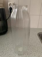 Een hele mooie vaas, Ophalen of Verzenden, Zo goed als nieuw, Glas, Minder dan 50 cm