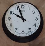 Vintage Newgate London Klok 56cm, Ophalen, Zo goed als nieuw, Analoog, Wandklok