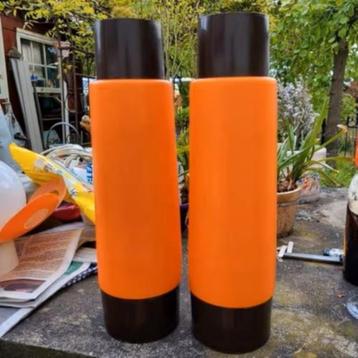 Oranje , jaren 70, allerlei beschikbaar voor biedingen