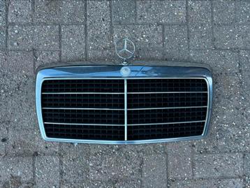 Mercedes W124 C124 Grill met ster beschikbaar voor biedingen
