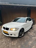 BMW 1-Serie 2.0 120I M-pakket 3DR 2010 Wit, Auto's, 1-Serie, 1995 cc, 680 kg, 4 cilinders