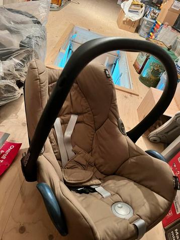 Mixi cosi  beschikbaar voor biedingen