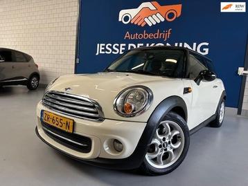 Mini Mini 1.6 Cooper Pepper/bj.2011/ kleur: creme/ airco/spo beschikbaar voor biedingen