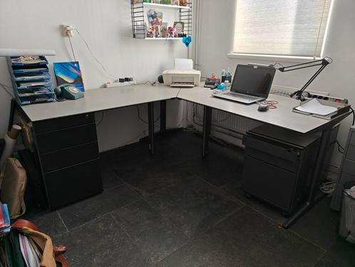 Ahrend Hoekbureau 200x200 met Ladeblokken, Huis en Inrichting, Bureaus, Gebruikt, Bureau, Ophalen