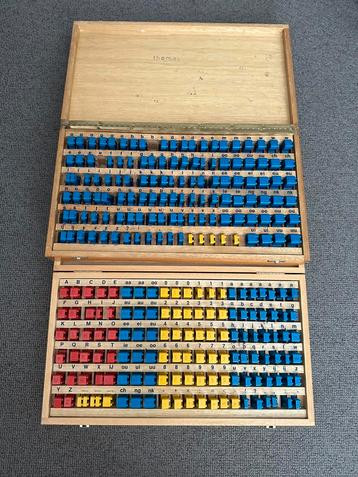 Linkprint stempeldozen kisten 1 + 2 beschikbaar voor biedingen