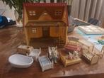 Sylvanian familie speelgoed, Verzamelen, Poppenhuizen en Toebehoren, Ophalen of Verzenden, Zo goed als nieuw, Poppenhuis