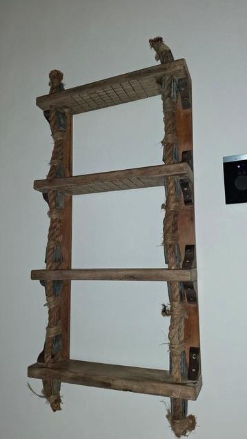 Hang ladder beschikbaar voor biedingen