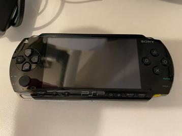 PSP-1000 met NIEUWE accu en 7 spellen
