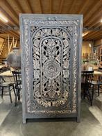 Fraaie Handgesneden Kast uit India Uniek exemplaar, Ophalen, Met deur(en), 100 tot 150 cm, Ibiza/Boho/Botanisch