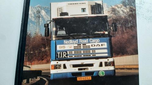 vrachtwagenboek nederlands internationaal transport 1991 90s, Boeken, Vervoer en Transport, Zo goed als nieuw, Vrachtwagen, Ophalen of Verzenden