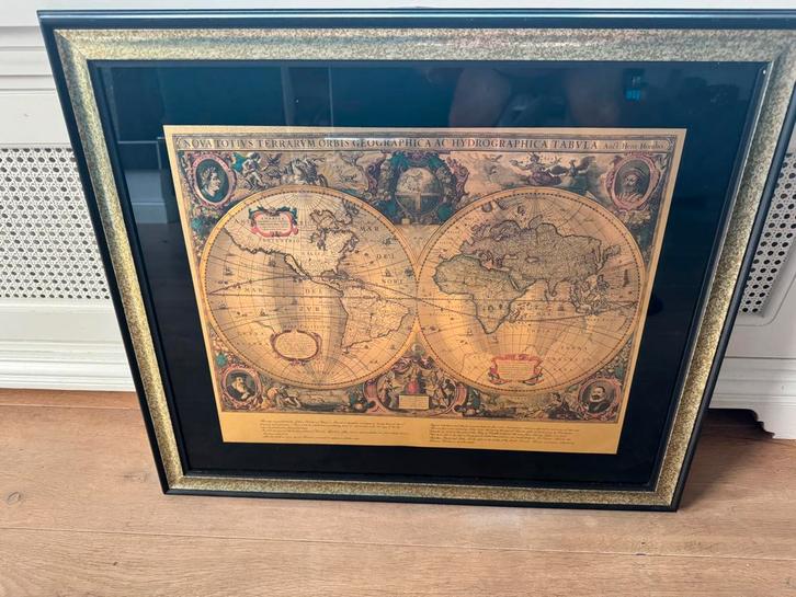 Oude Wereldkaart in Lijst - Kafka Industries, Antiek en Kunst, Kunst | Tekeningen en Foto's, Ophalen of Verzenden