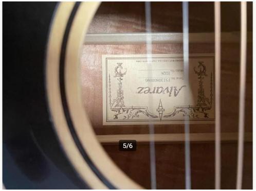 Alvarez RD26 akoestische gitaar, Muziek en Instrumenten, Snaarinstrumenten | Gitaren | Akoestisch, Zo goed als nieuw, Klassieke of Spaanse gitaar