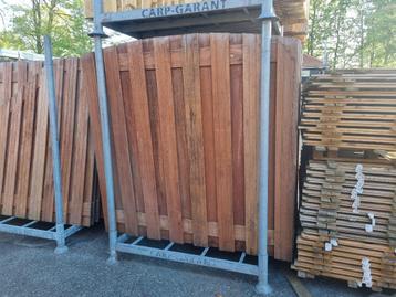 Hardhouten tuinscherm 1800x1800mm met toog voor €79,50 p/s!! beschikbaar voor biedingen