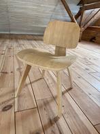 6 houten stoelen, 1 houtkleur, 4 zwart en 1 zwart/hout, Ophalen, Zwart, Hout
