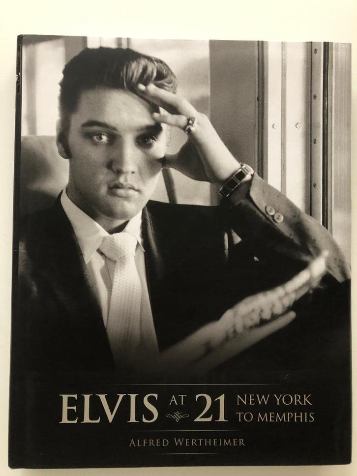 Elvis at 21 (9781933784014), Boeken, Muziek, Zo goed als nieuw, Artiest, Verzenden