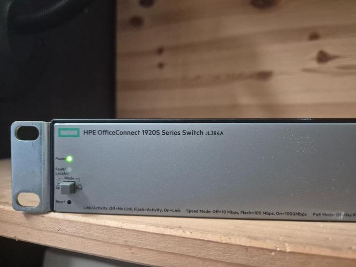 HP netwerkswitch JL384A 1920S 24G, Computers en Software, Netwerk switches, Gebruikt, Ophalen of Verzenden