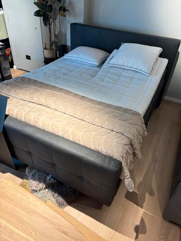 Caresse elektrische boxspring 180x210 leder beschikbaar voor biedingen