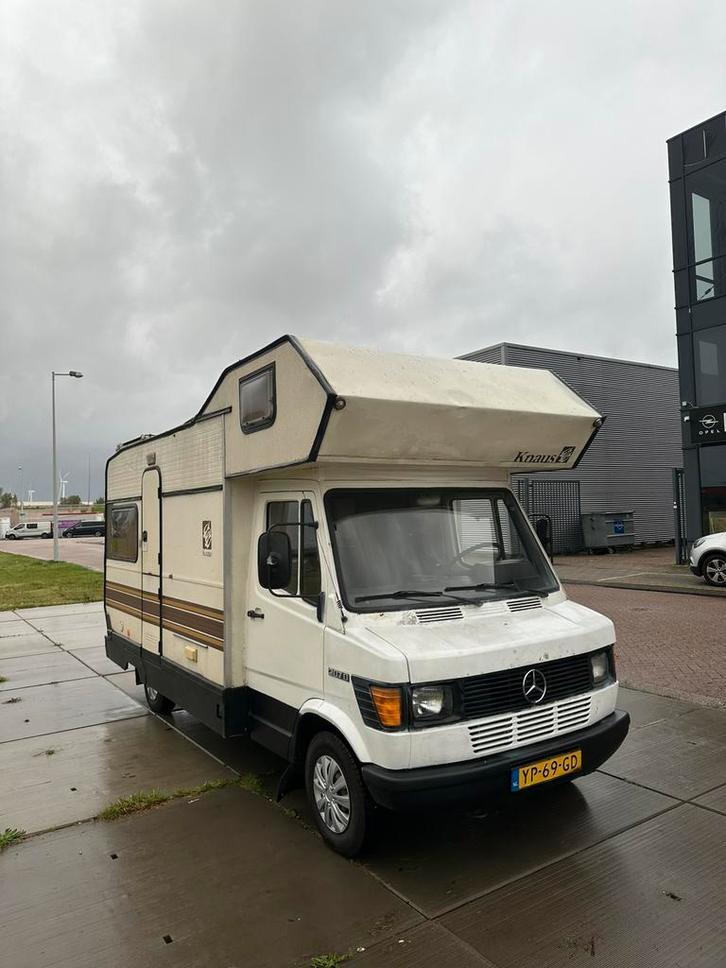 Luxe Mercedes-Benz 207D Camper Oldtimer UNIEK!, Caravans en Kamperen, Campers, Particulier, tot en met 6, Buscamper of Camperbus