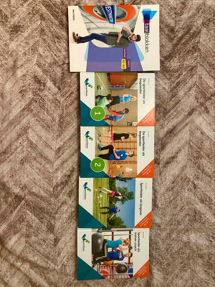 Boeken sport en bewegen, Boeken, Schoolboeken, Zo goed als nieuw, Nederlands, Overige niveaus, Ophalen of Verzenden