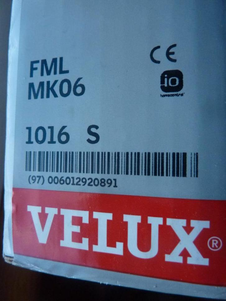 Nieuwe Velux elektrische plissé gordijnen / FML MK06 (78x118, Huis en Inrichting, Stoffering | Gordijnen en Lamellen, Nieuw, Minder dan 100 cm